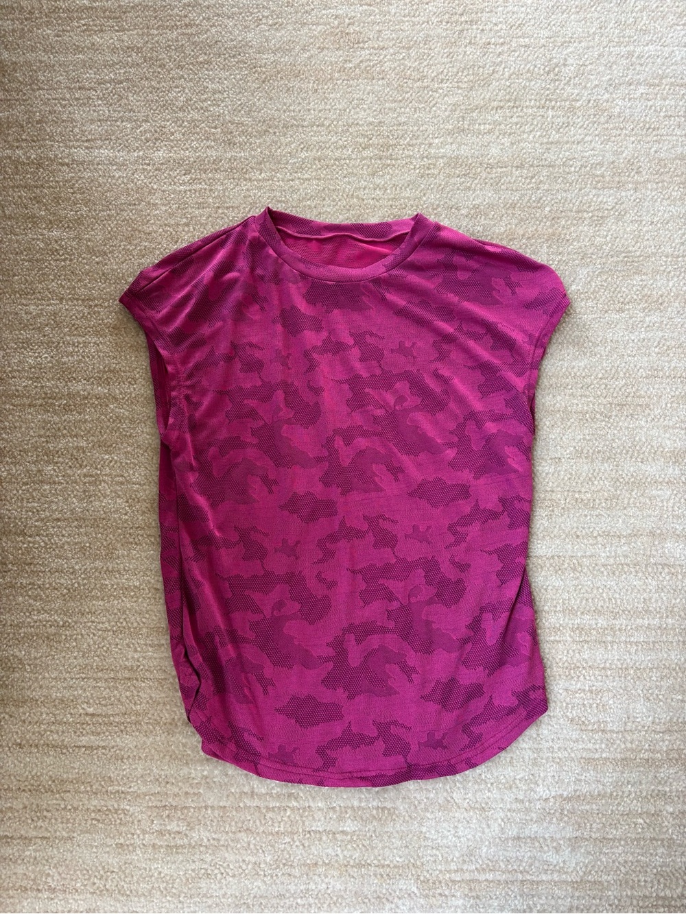 Women’s Performance Crew Neck Sleeveless Top - Pink Camo